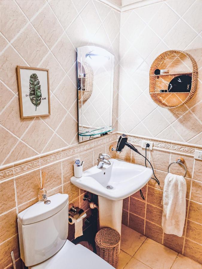 Oceanview Boutique House, 125 Sqm, Parking, Sunset Rooftop Адехе Екстериор снимка