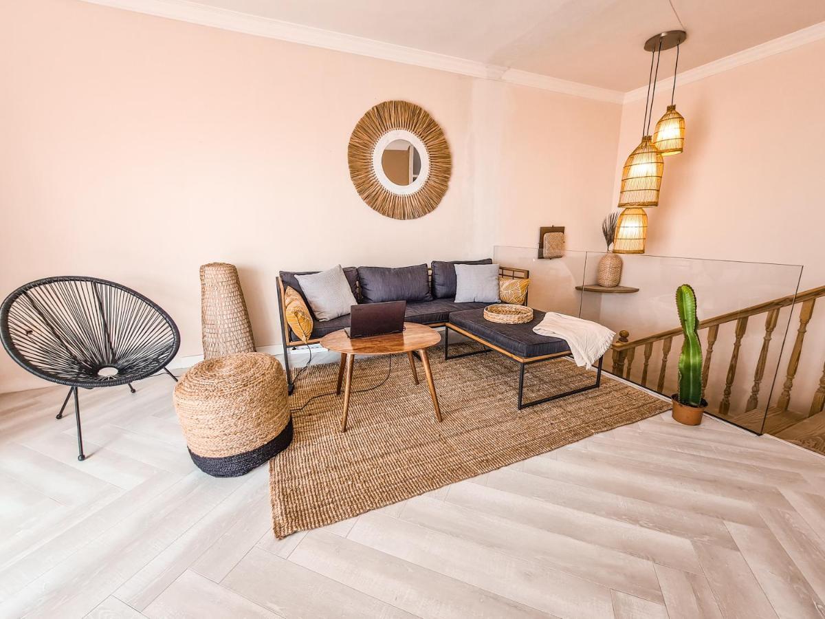 Oceanview Boutique House, 125 Sqm, Parking, Sunset Rooftop Адехе Екстериор снимка